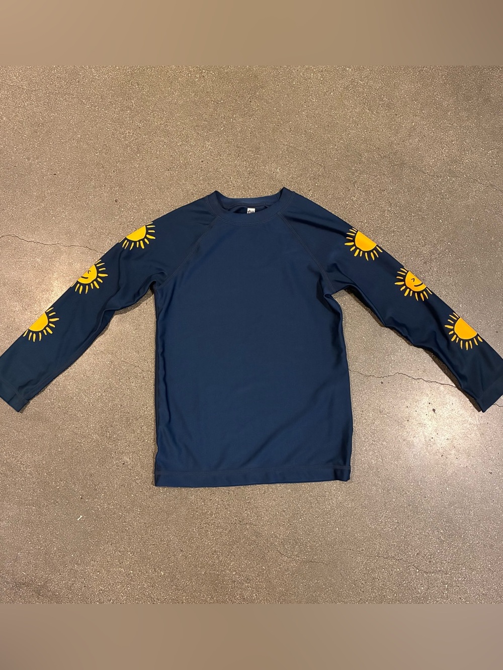 Tea Collection Kids Size 8 Long Sleeve Rash Guard Swim Shirt Navy Sunshine Print